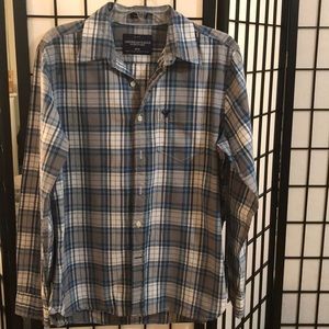 American Eagle Athletic Fit Button Down Medium